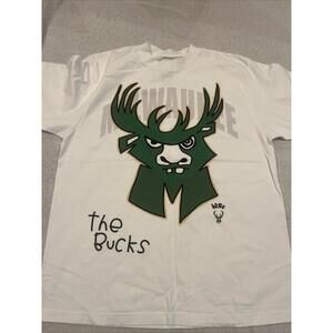 Back 2 School Special Milwaukee Bucks Oversized T Shirt Size Large